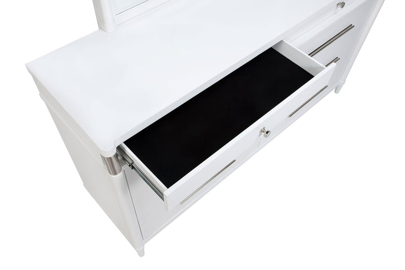 Gracemont Cómoda de dormitorio de 8 cajones blanca