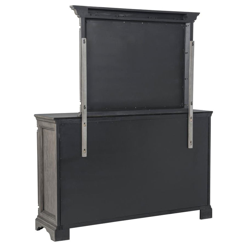 Cresswell 8-drawer