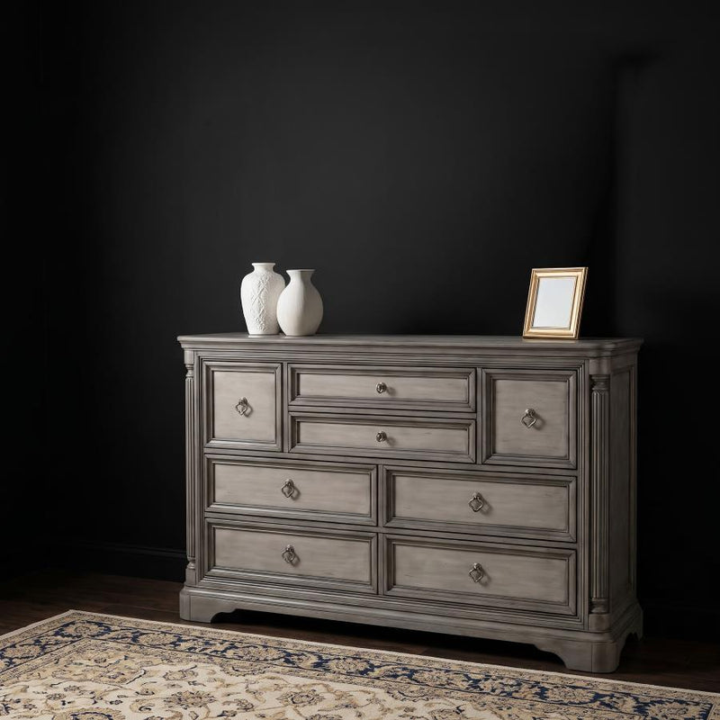 Cresswell 8-drawer