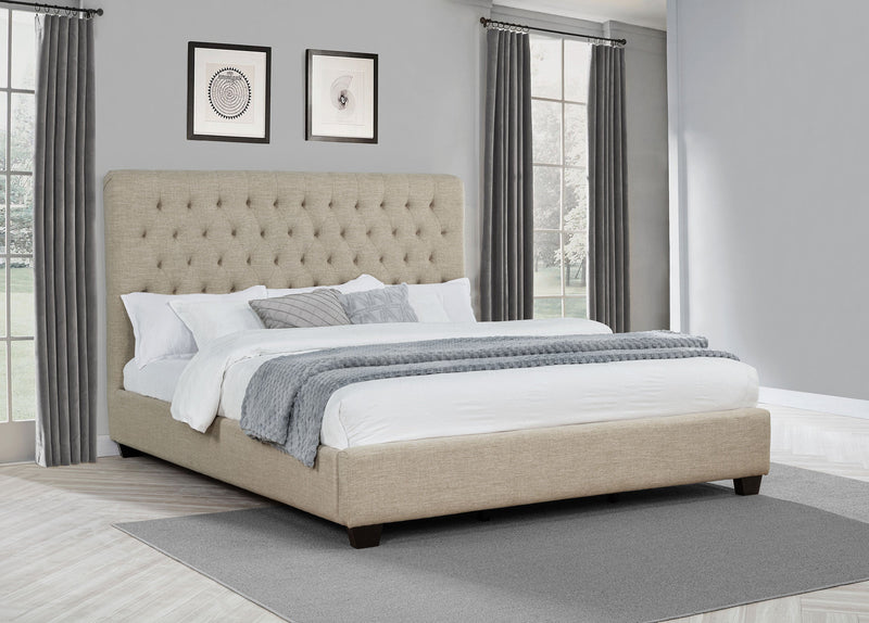 Cama con paneles tapizados Chloe color avena