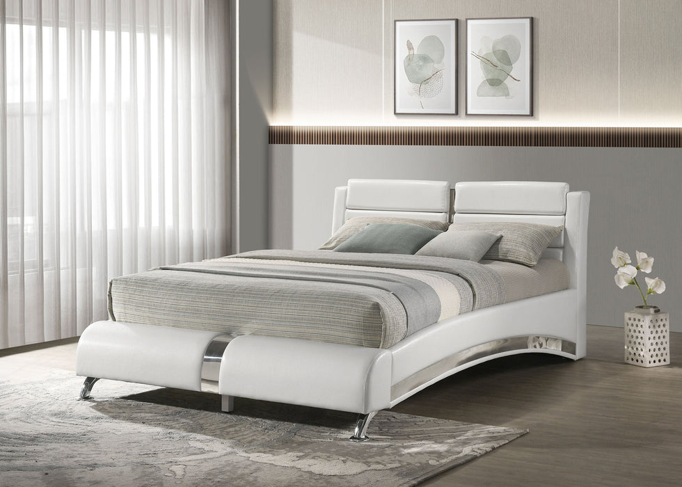 Jeremaine Upholstered California King Sleigh Bed White