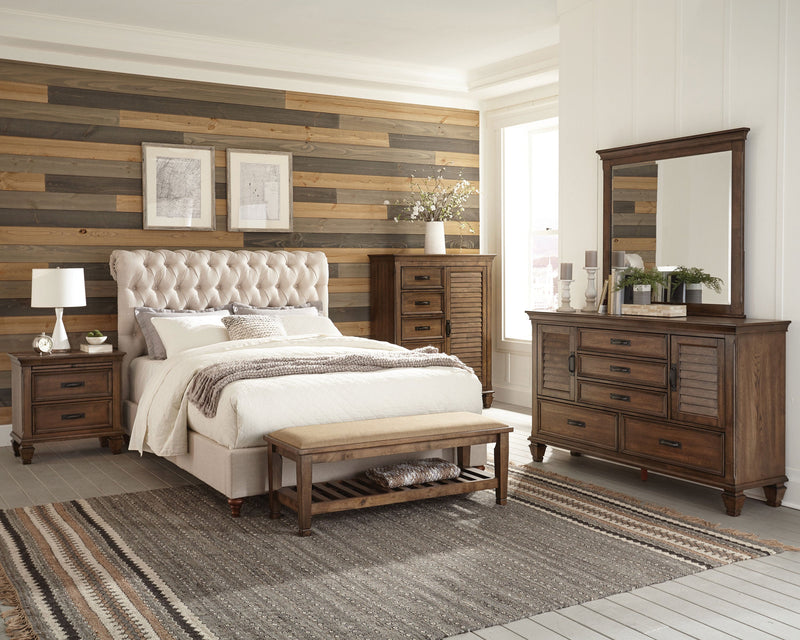 Cama Devon tapizada con paneles, 57 pulgadas