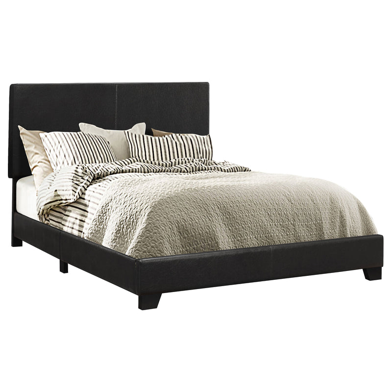 Cama tapizada Dorian con paneles de piel sintética