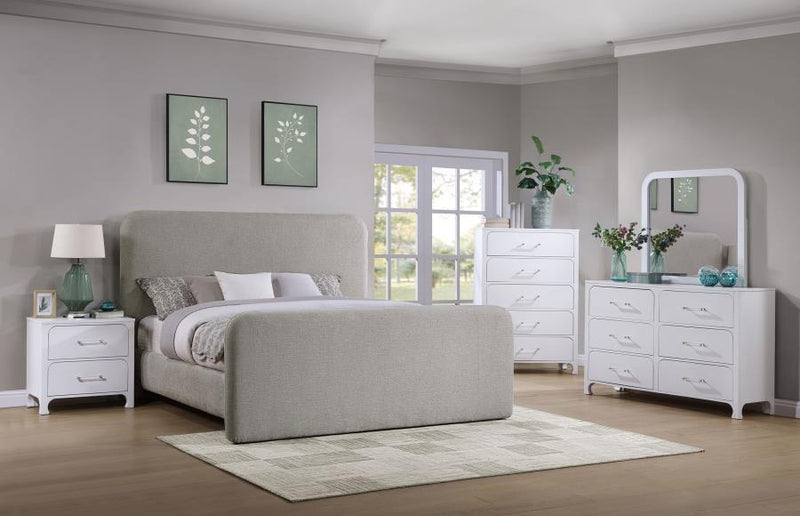 Wren Upholstered Platform Bed
