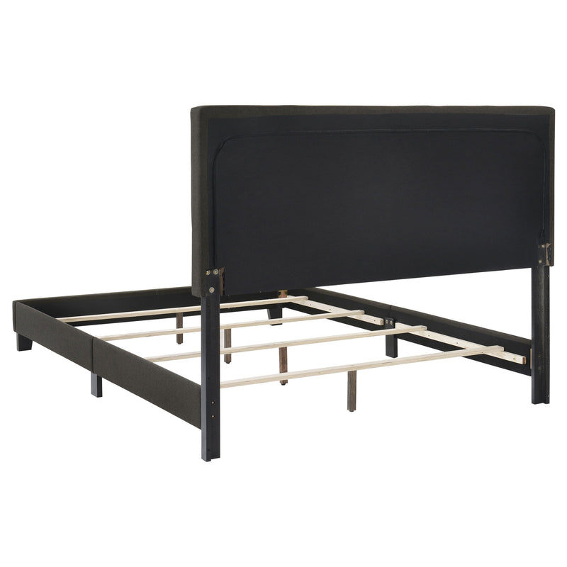 Cama con paneles tapizados Mapes