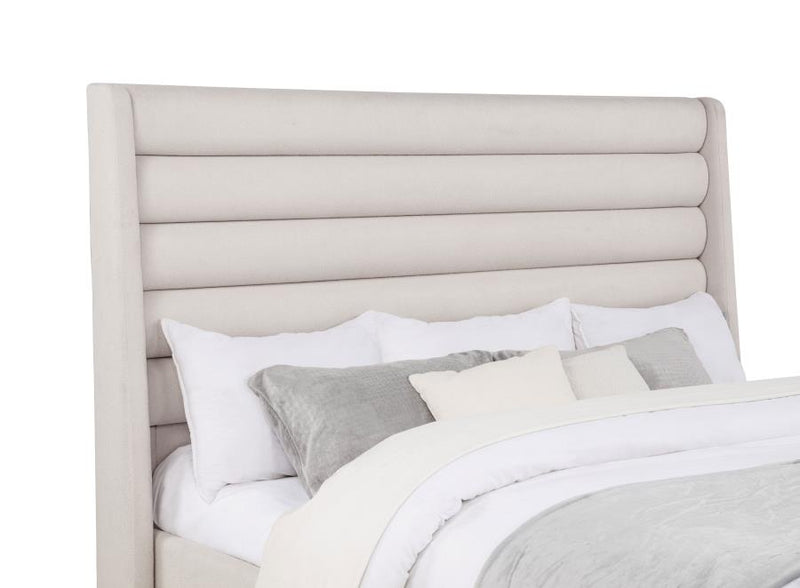 Leslie Upholstered Tufted Wingback Platform Bed
