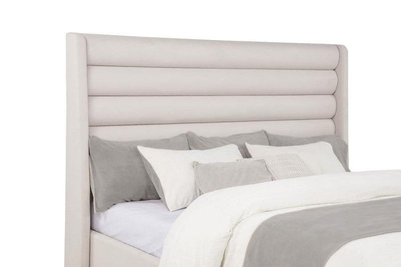 Leslie Upholstered Tufted Wingback Platform Bed
