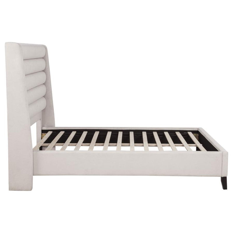 Leslie Upholstered Tufted Wingback Platform Bed