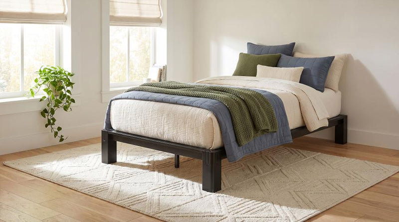 Gislen Easy Assembly Wood Platform Bed