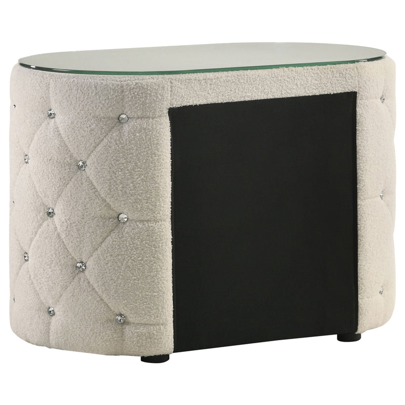 Juego de dormitorio tapizado Sonya Color marfil