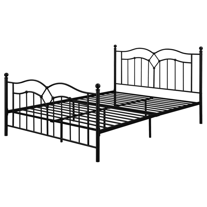 Klossen  Platform Bed Black