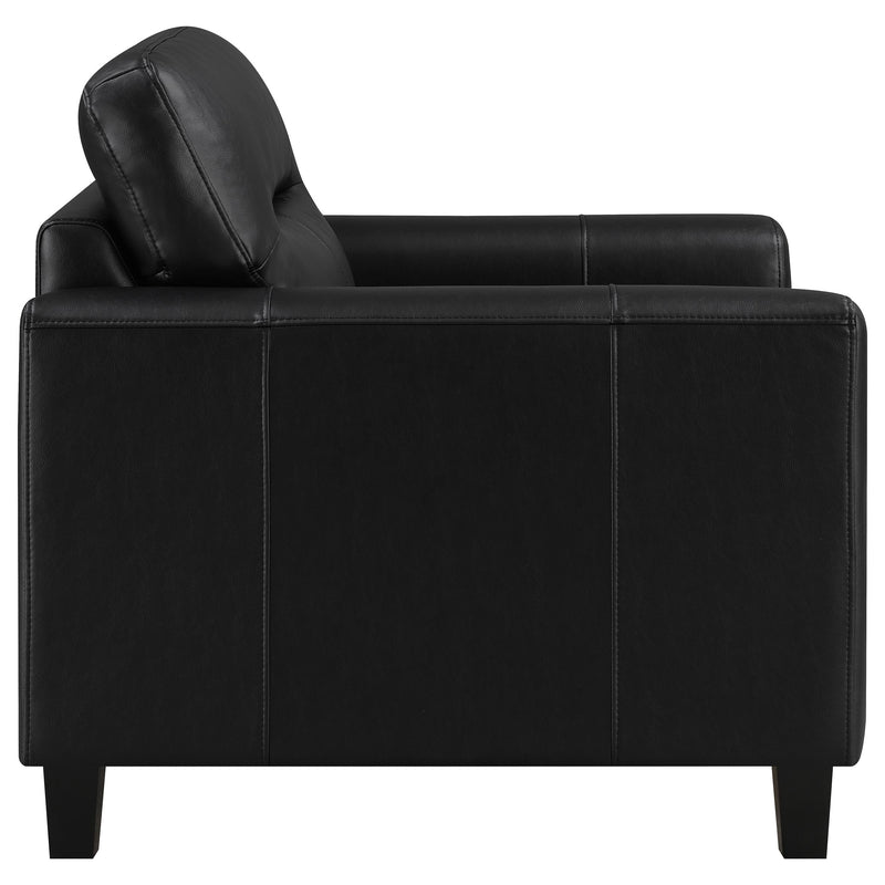 Sillón con brazos rectos tapizado en piel sintética Scotland