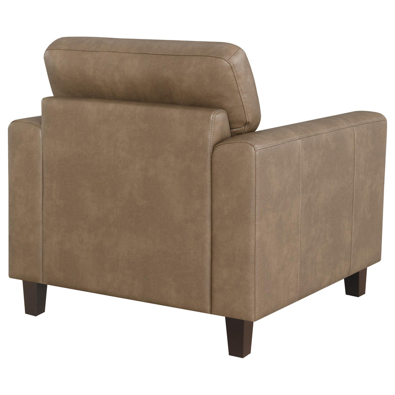 Sillón con brazos rectos tapizado en piel sintética Scotland