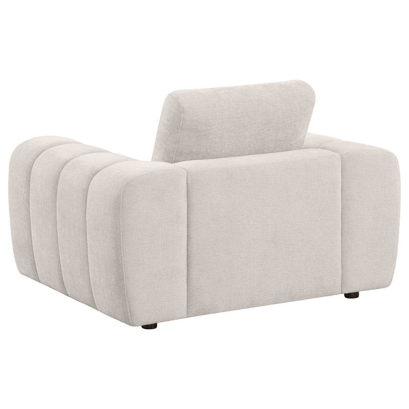 Sillón tapizado en chenilla Burnett