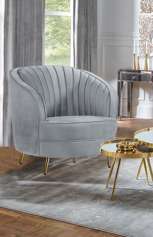 Sillón decorativo tapizado con canales y mechones Sophia