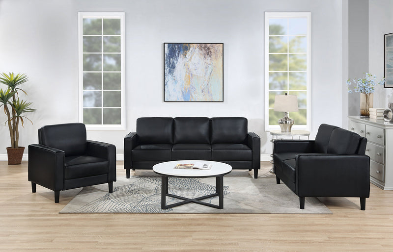 Sillón decorativo Ruth con reposabrazos tapizados