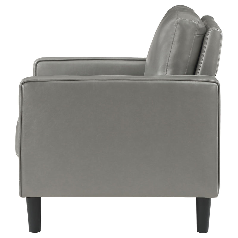 Sillón decorativo Ruth con reposabrazos tapizados