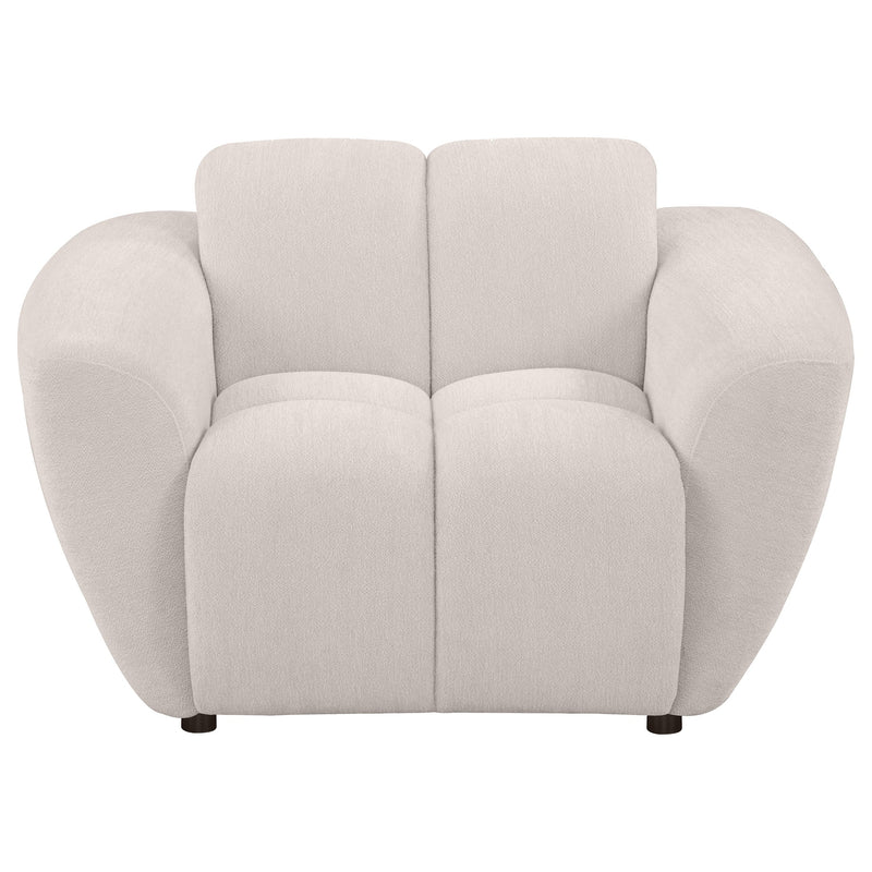 Sillón decorativo con brazos extendidos tapizado en chenilla Destino Greige