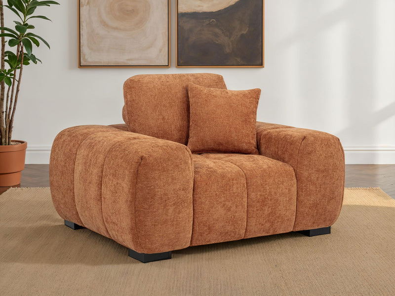 Sillón decorativo Octavia con reposabrazos cuadrados tapizados