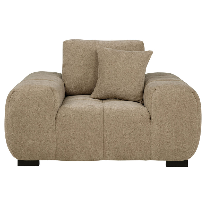 Sillón decorativo Octavia con reposabrazos cuadrados tapizados