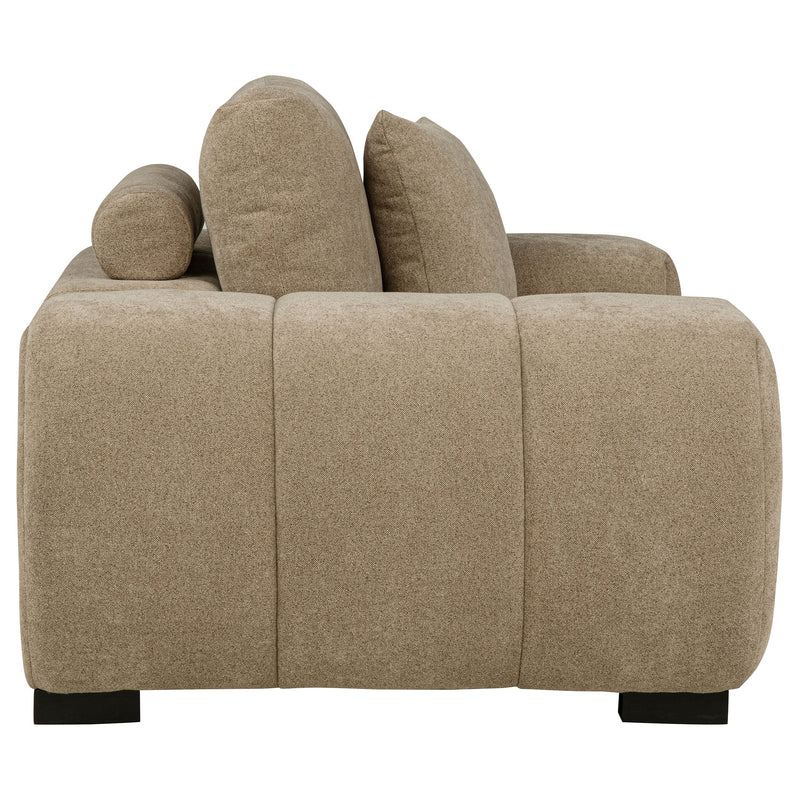 Sillón decorativo Octavia con reposabrazos cuadrados tapizados