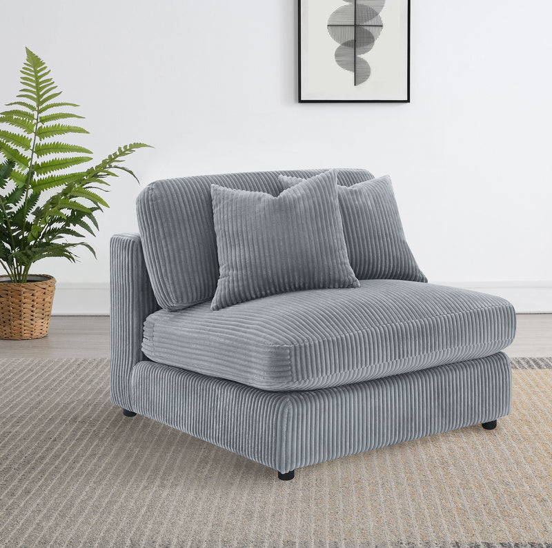 Sillón tapizado sin brazos Blaine