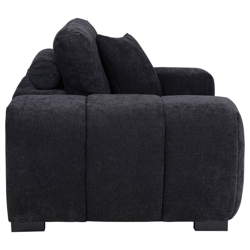 Sillón decorativo Octavia con reposabrazos cuadrados tapizados