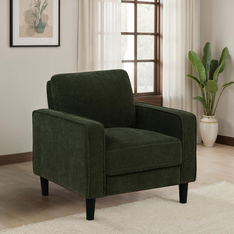 Sillón decorativo Ruth con reposabrazos tapizados