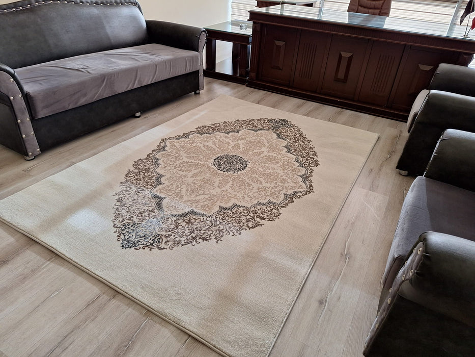 Resmiye Area Rug