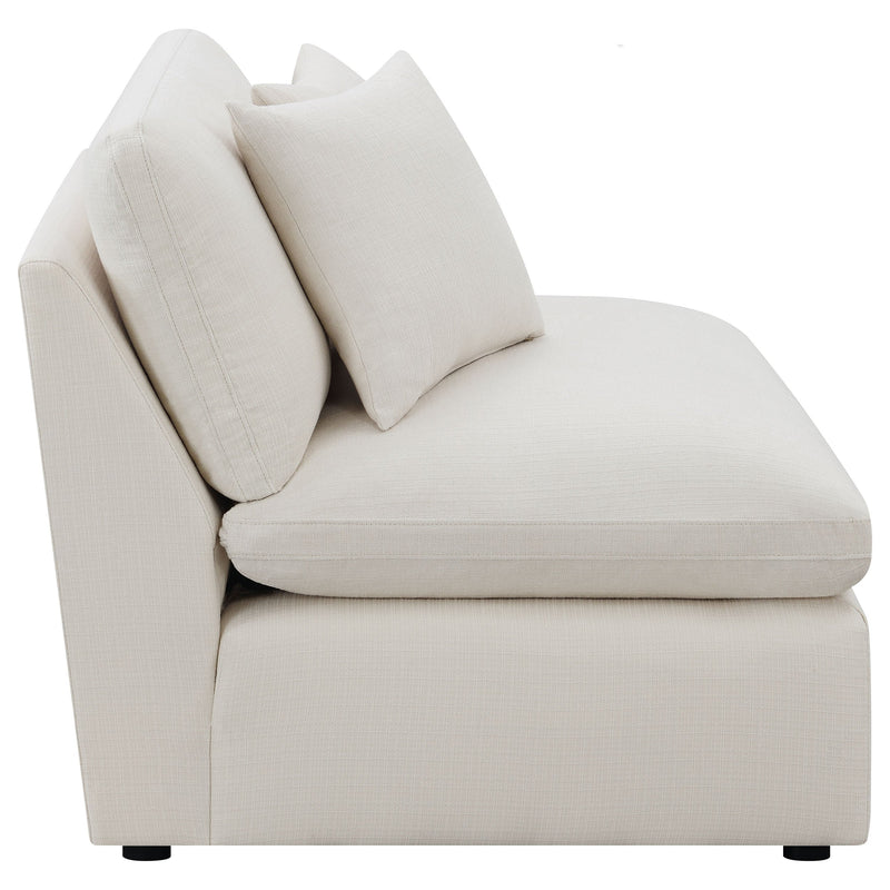 Sillón tapizado sin brazos Hobson