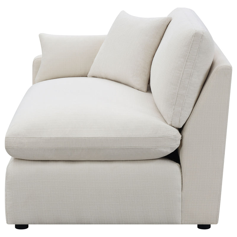 Sillón tapizado Hobson LAF en color marfil