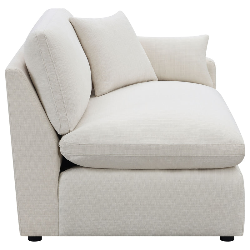 Sillón tapizado Hobson LAF en color marfil