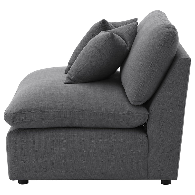 Sillón tapizado sin brazos Hobson