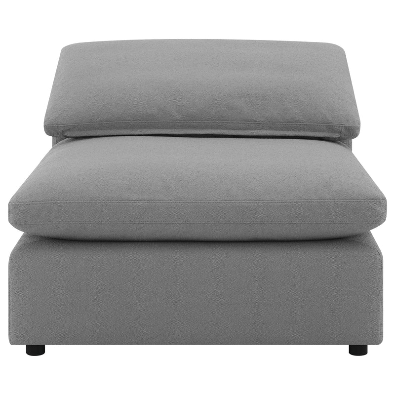 Sillón sin brazos tapizado en bouclé Raleigh