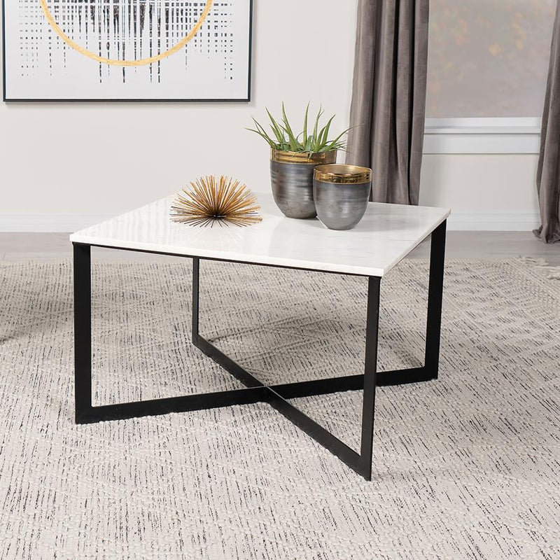 Mesa de centro Tobin Square con tapa de mármol blanca y negra