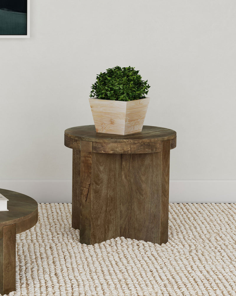 Mesa auxiliar redonda Kinkaid de madera maciza de mango, color marrón