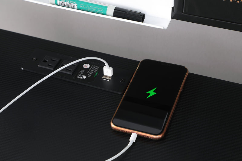 Escritorio Jessie de 47 pulgadas con pizarrón y USB, negro