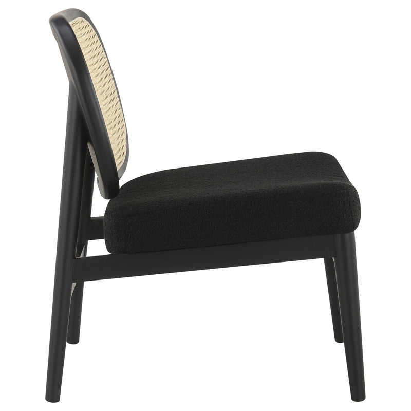 Sillón decorativo Rayo Rattan con respaldo de caña y asiento acolchado