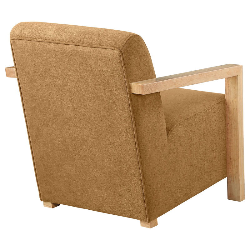 Sillón Diego tapizado con brazos de madera