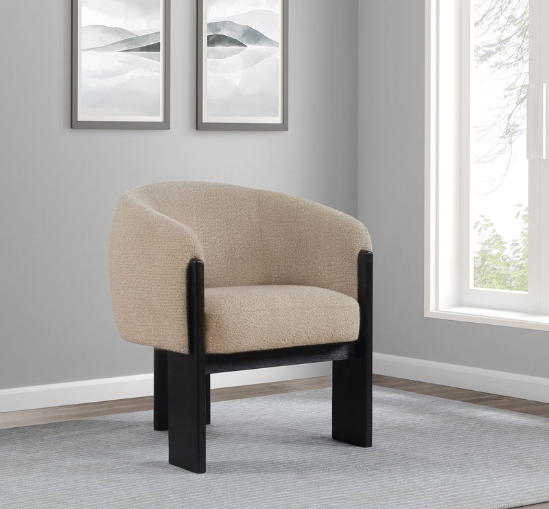 Sillón decorativo Valdez Boucle con respaldo tapizado