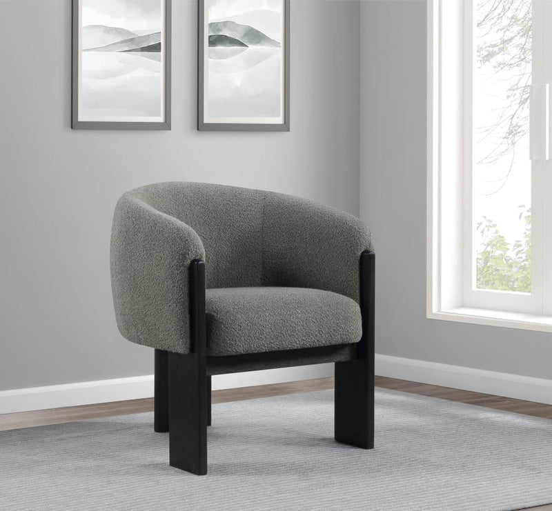 Sillón decorativo Valdez Boucle con respaldo tapizado