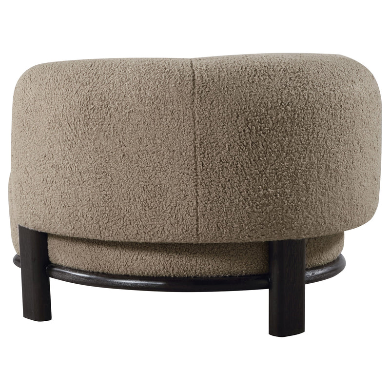 Sillón decorativo Lawler con respaldo tapizado