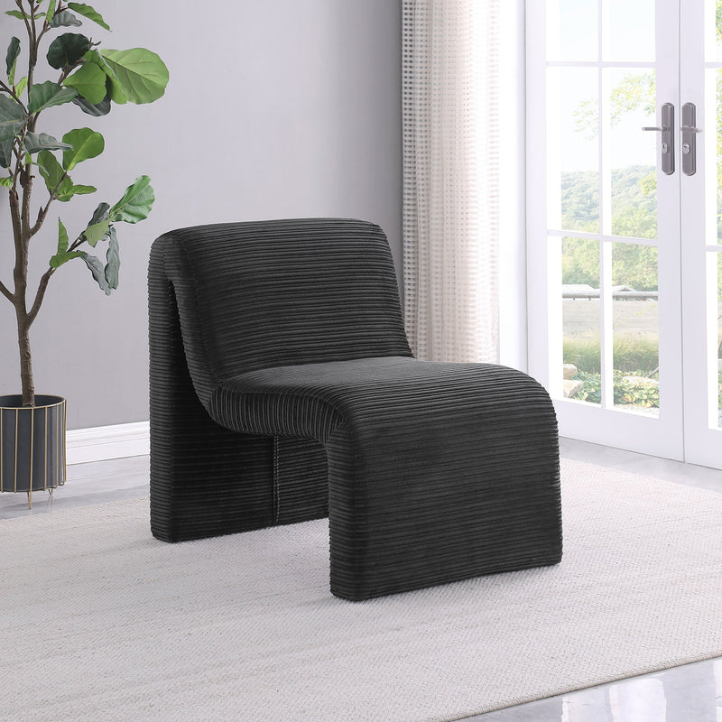 Sillón decorativo Drayton sin brazos con respaldo curvo tapizado