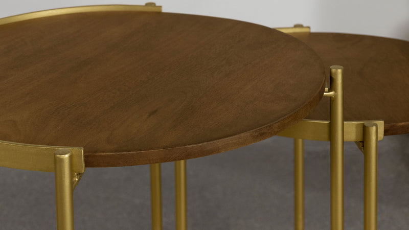 Mesa nido redonda Malka de 2 piezas de madera oscura y dorada