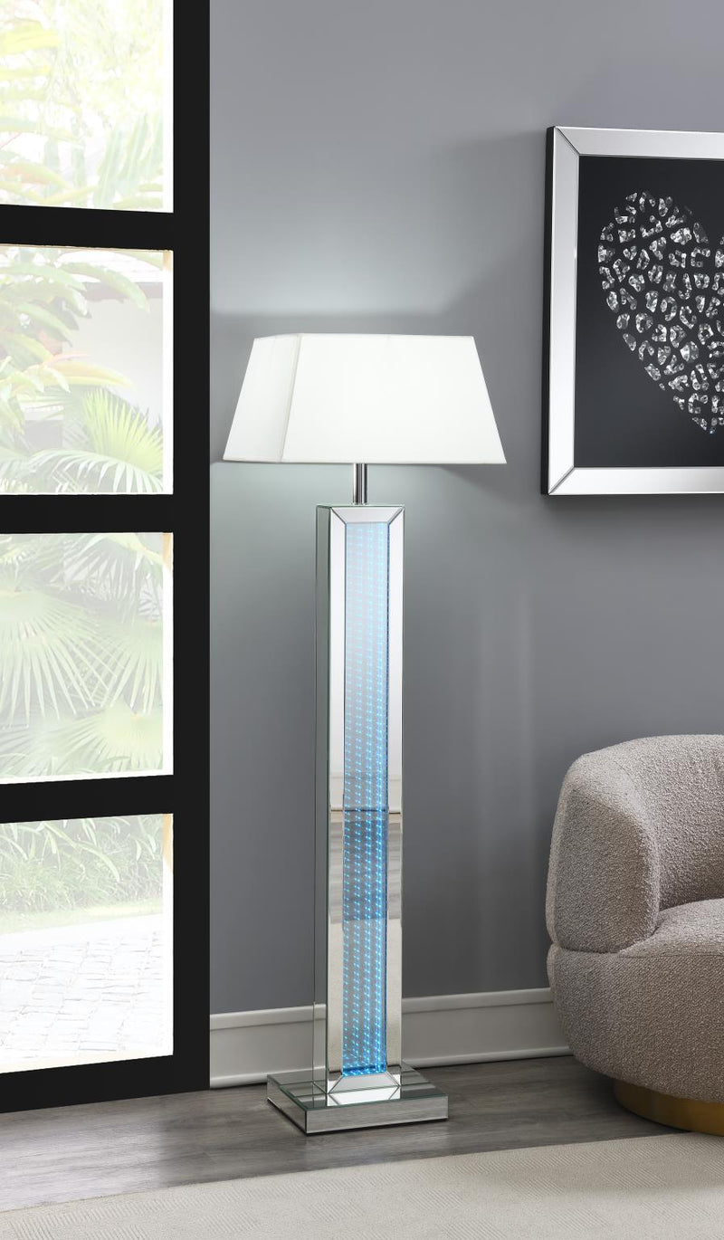 Lámpara de pie LED (se vende con pantalla A1000-B)