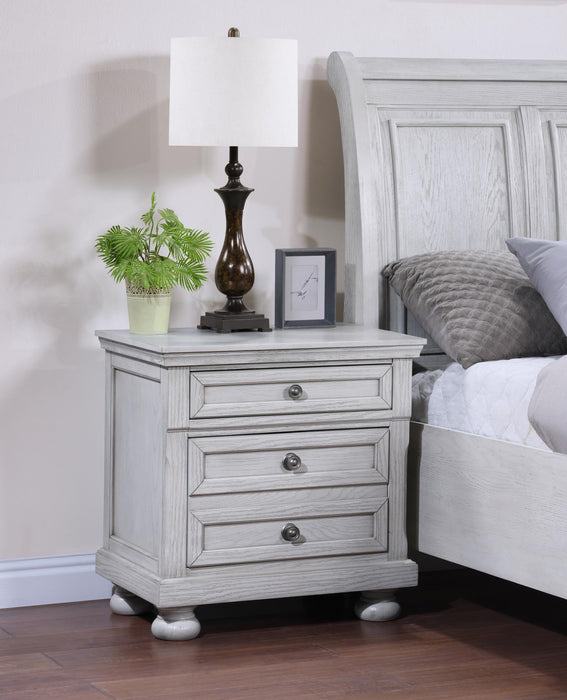 Alexander White Bedroom Collection