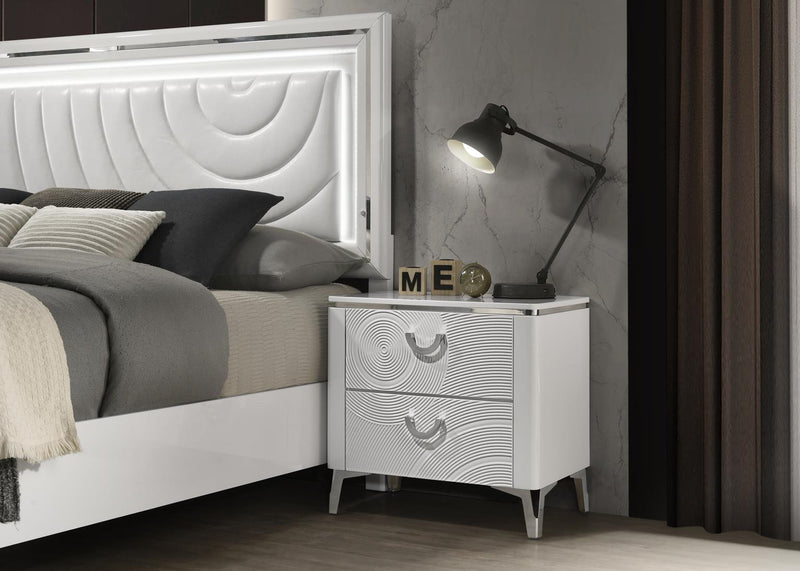 Molly Bedroom Collection