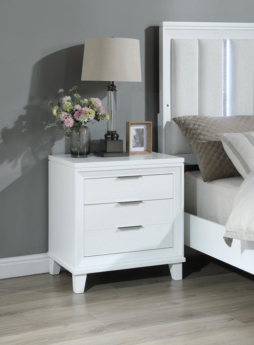 Alessandra Bedroom Collection