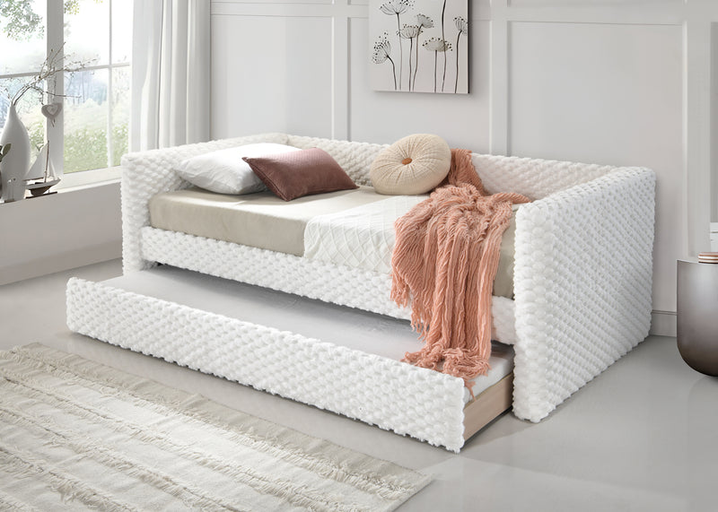 Skylar Bedroom Collection