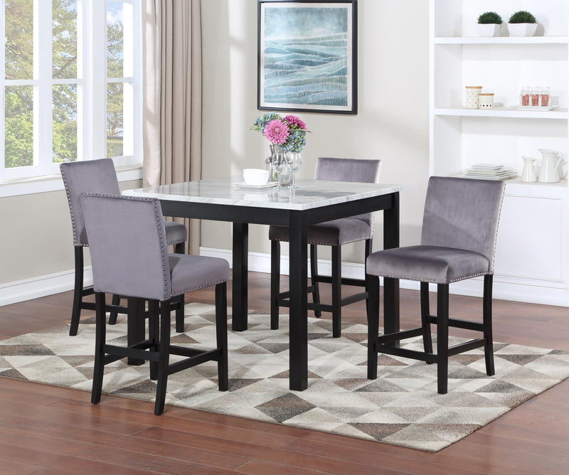 Mesa alta gris con 4 sillas
